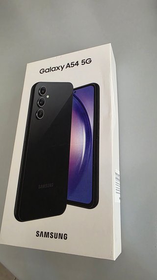 Samsung Galaxy A54 5G nero con cover e pellicola