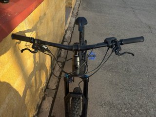 Bicicleta Eléctrica Cube Stereo Hybrid 140