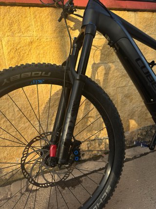 Bicicleta Eléctrica Cube Stereo Hybrid 140