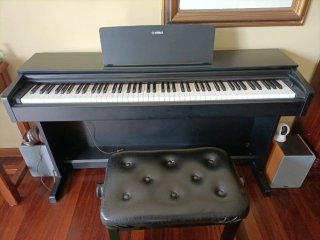 Piano Digital Yamaha Arius YDP-143