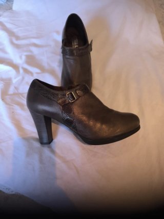 Zapatos Pitillos marron