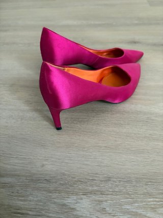 Zapatos de tacón fucsia