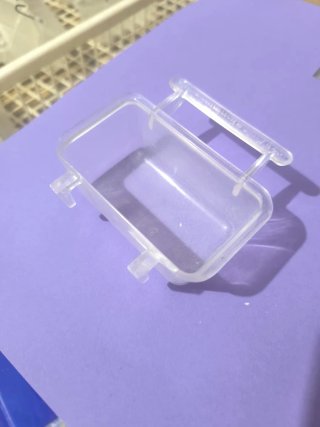 Comedero o pastero para pájaros transparente