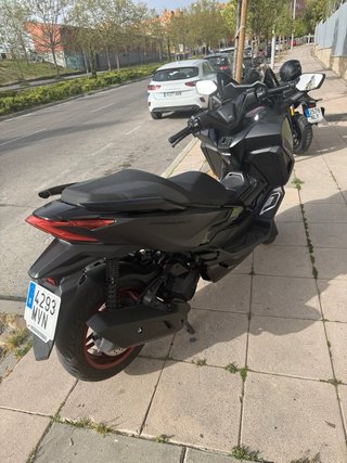 Honda Forza 125 2024 Negra edición especial