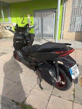 Honda Forza 125 2024 Negra edición especial