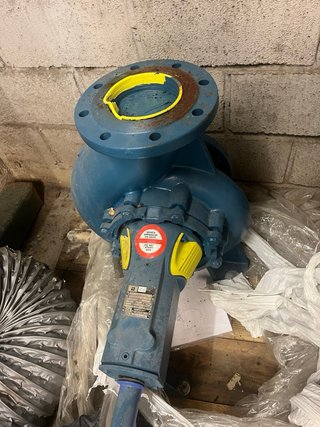 Bomba Centrífuga Industrial Sterling Sihi ZLND 125