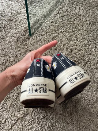 Converse All Star bordadas flores