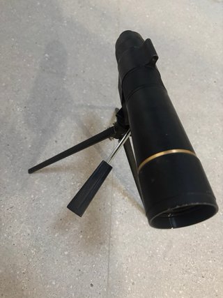 Telescopio con trípode