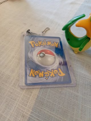 Figure Pokemon + Carta Pokemon
