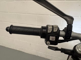 Ducati Monster 821 Dark Negra