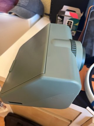 Proyector móvil verde