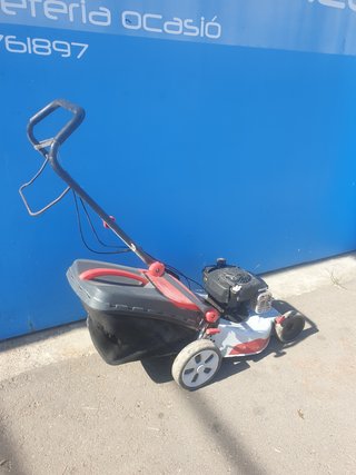 Cortacésped Sterwins con motor Briggs & Stratton