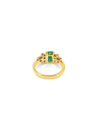 048-01-00238 Anillo Oro 18K con Diamantes
