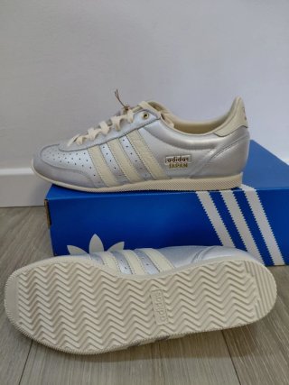 Zapatillas Adidas Japan Talla 40 Plata y Oro