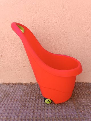 CARRITO CON RUEDAS PARA JUGUETES
