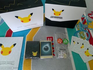 Accessori Pokemon: Charizard UPC, Sleeves, Steelbo