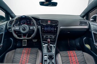Volkswagen Golf GTI TCR (2019)