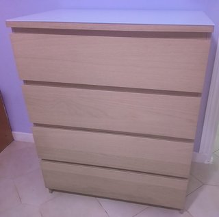 Muebles de dormitorio madera y blanco