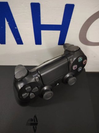 PS4 Slim 1TB Negra 1 Año Garantía