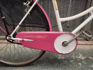 Bicicleta paseo años 80 blanca y rosa