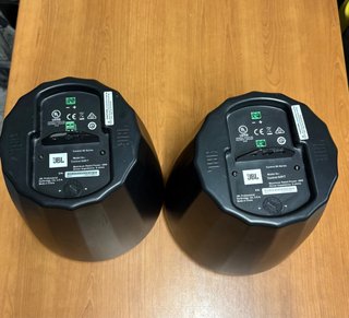 2 Altavoces JBL Colgantes Negros