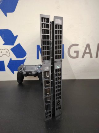 PS4 500GB Negra  1 Año Garantía