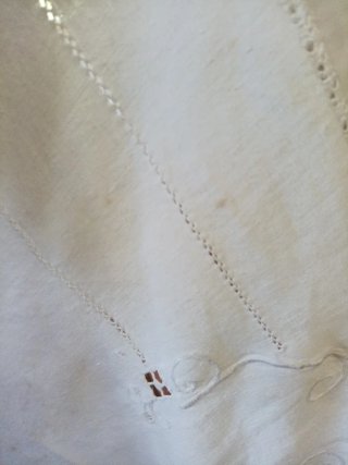 Lenzuolo antico in lino ricamato