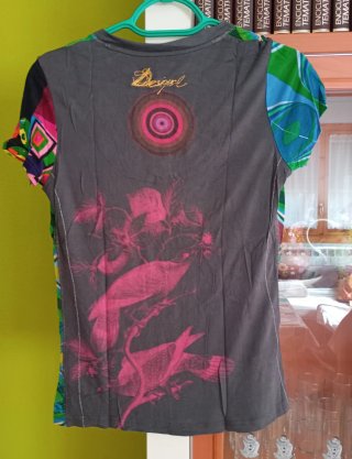 Camiseta Desigual Talla M Mariposas y Flores