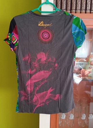 Camiseta Desigual Talla M Mariposas y Flores
