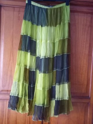Falda larga verde vuelo talla única