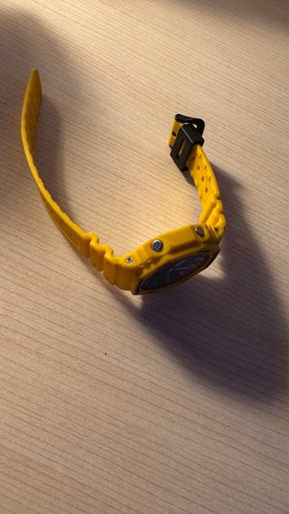 Reloj G-Shock Amarillo y Negro