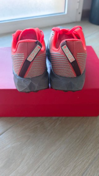 Zapatillas New Balance FuelCell Venym 42.5