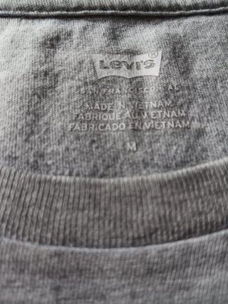 Camiseta Levi's Gris Logo mujer