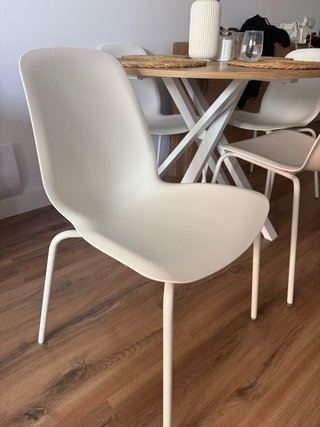 Mesa redonda IKEA + 4 sillas