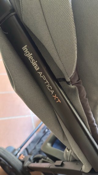 Carro Bebé Inglesina Aptica XT Gris
