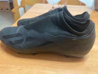 Botas de fútbol Adidas Negras