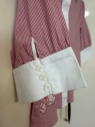 Blusa Mees Rayas Rojas y Blancas