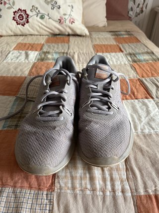 Nike Training Mujer Gris Ocre T.39