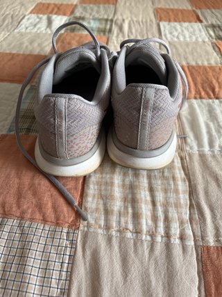 Nike Training Mujer Gris Ocre T.39