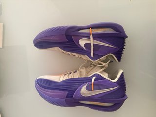Zapatillas Baloncesto Naranja y Morado