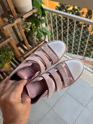 Bambas Guess niña rosa T. 35