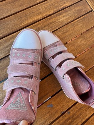 Bambas Guess niña rosa T. 35