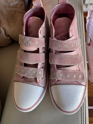 Bambas Guess niña rosa T. 35