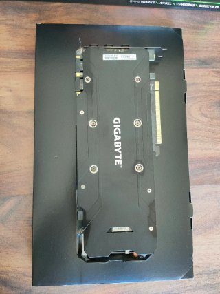 Tarjeta Gráfica Gigabyte GeForce GTX 1070 Ti