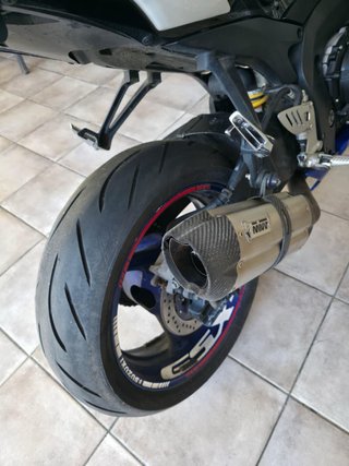 Suzuki GSX-R 600 Azul y Blanca