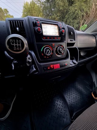 Peugeot Boxer 2018 L3H2 130 CV