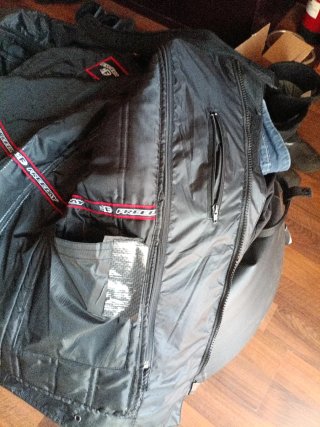 Chaqueta Moto Touring Negra con protecciones.