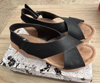 Sandalias plataforma corcho negras