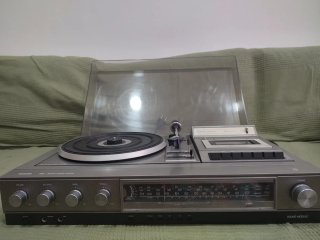 Centro Musical Philips 902 del 78 y sus altavoces
