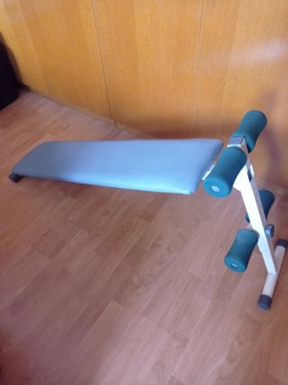 Banco de abdominales gris